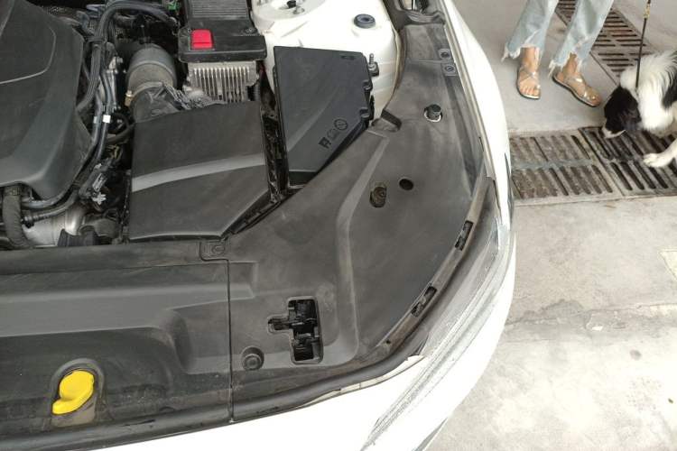 Used Volvo S90 2020 T5 Zhiyi Luxury Edition Engine Bay Left