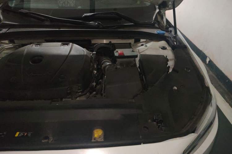 Used Volvo S90 2020 T5 Zhiyi Luxury Edition Engine Bay Left