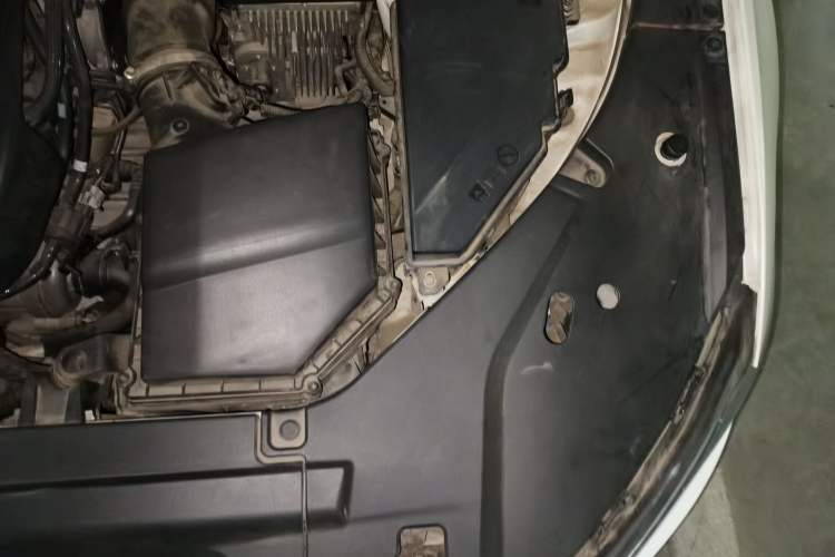 Used Volvo S90 2020 T5 Zhiyi Luxury Edition Engine Bay Left