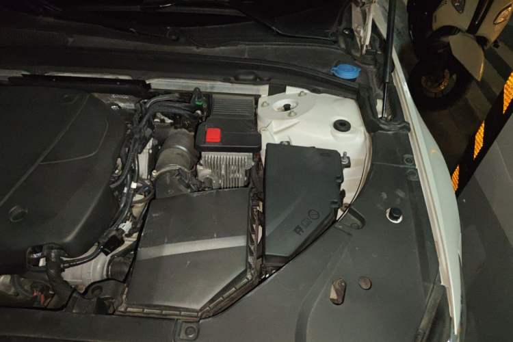 Used Volvo S90 2020 Facelift T5 Smart & Luxurious Edition Engine Bay Left