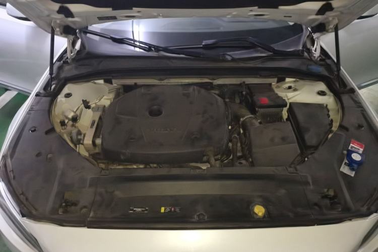 Used Volvo S90 2020 T4 SmartDrive Luxury Edition Engine Bay