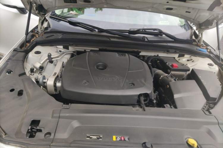 Used Volvo S90 2020 Facelifted T5 Zhiyi Luxury Edition Engine Bay Right