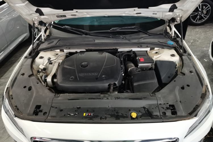 Used Volvo S90 2020 T5 Zhiyi Luxury Edition Engine Bay