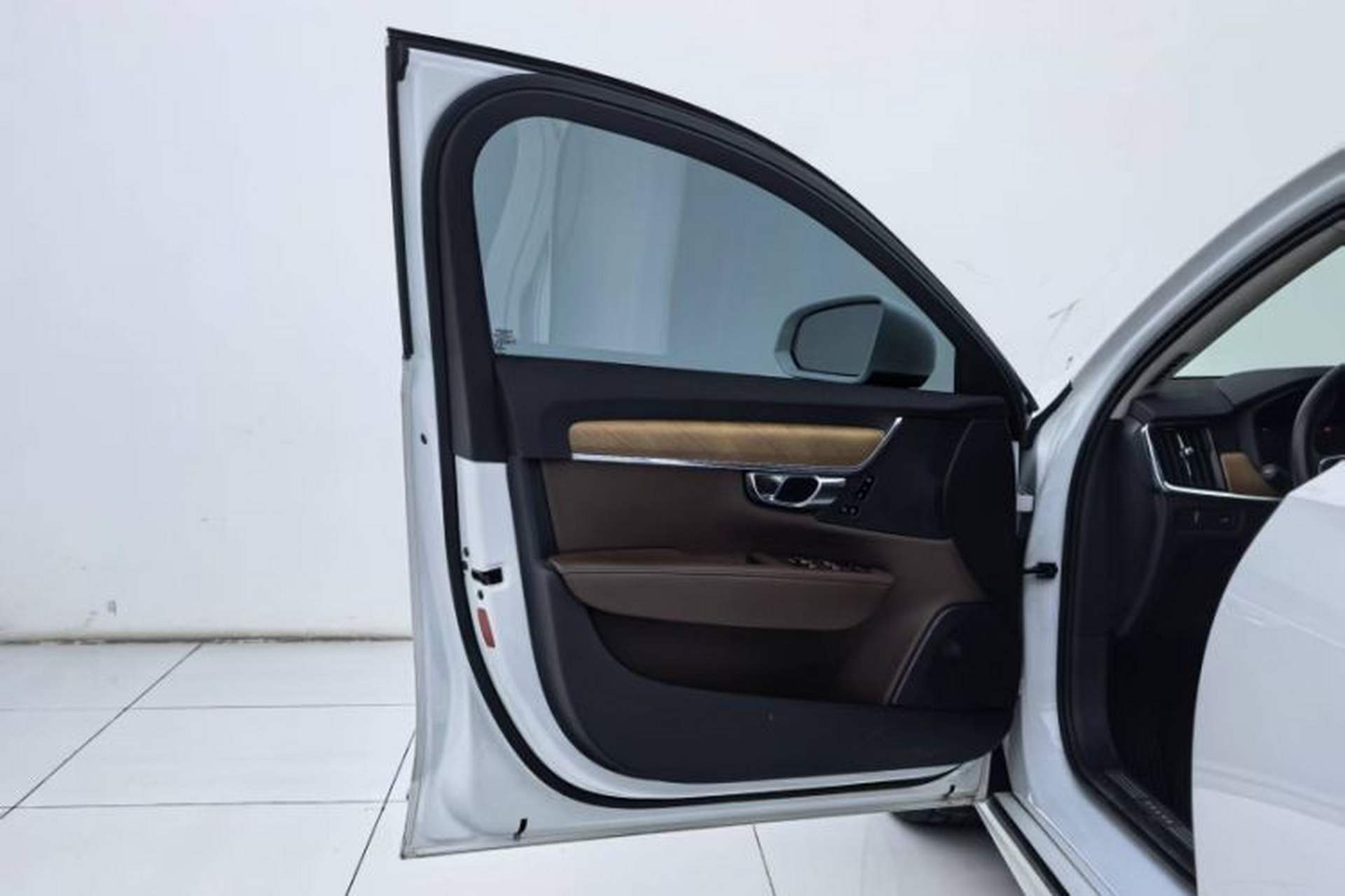 Used Volvo S90 2020 Facelifted T5 Zhiyi Luxury Edition Exterior 12