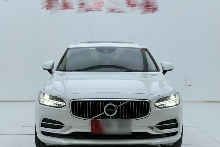 Used Volvo S90 2020 T4 SmartDrive Luxury Edition Exterior 3