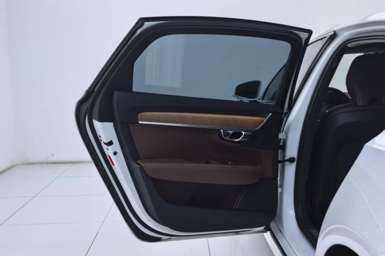 Used Volvo S90 2020 Facelifted T5 Zhiyi Luxury Edition Exterior 4