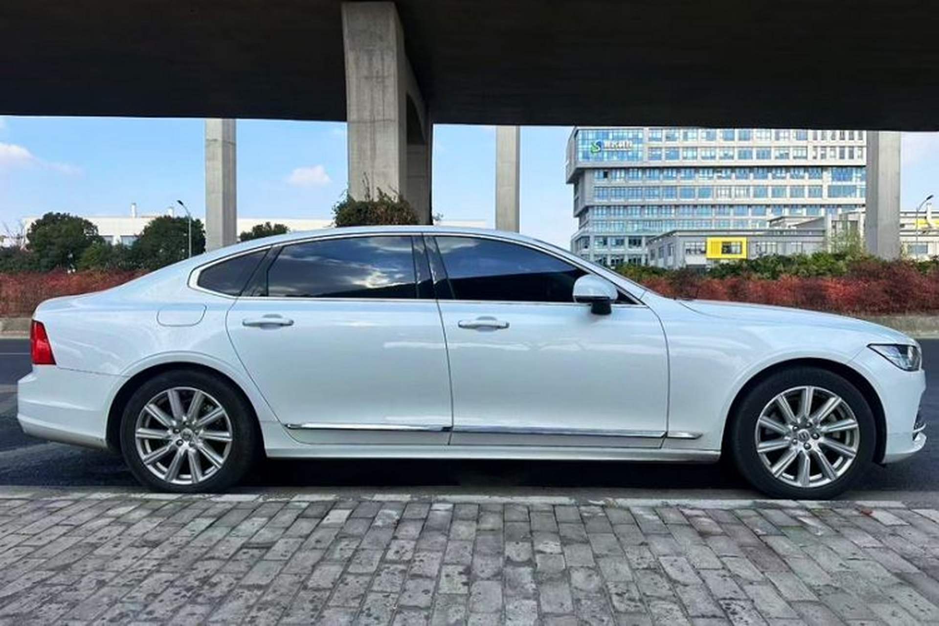 Used Volvo S90 2020 Facelifted T5 Zhiyi Luxury Edition Exterior 4