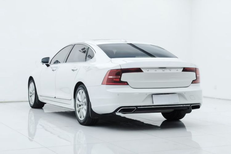Used Volvo S90 2020 Facelifted T5 Zhiyi Luxury Edition Exterior 7