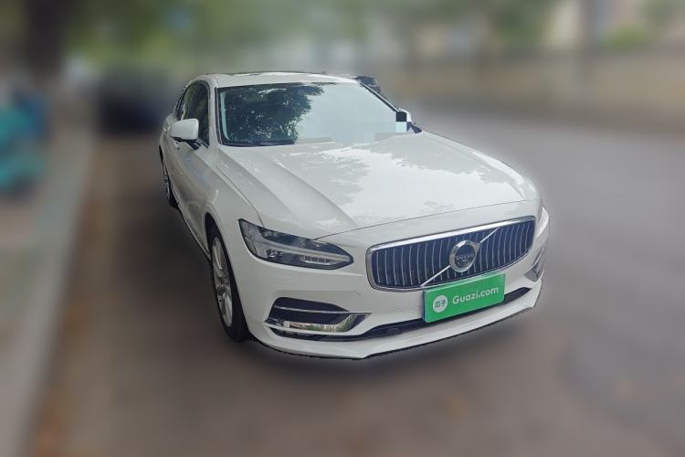 Used Volvo S90 2020 T5 Zhiyuan Luxury Edition Front Right 45 Deg
