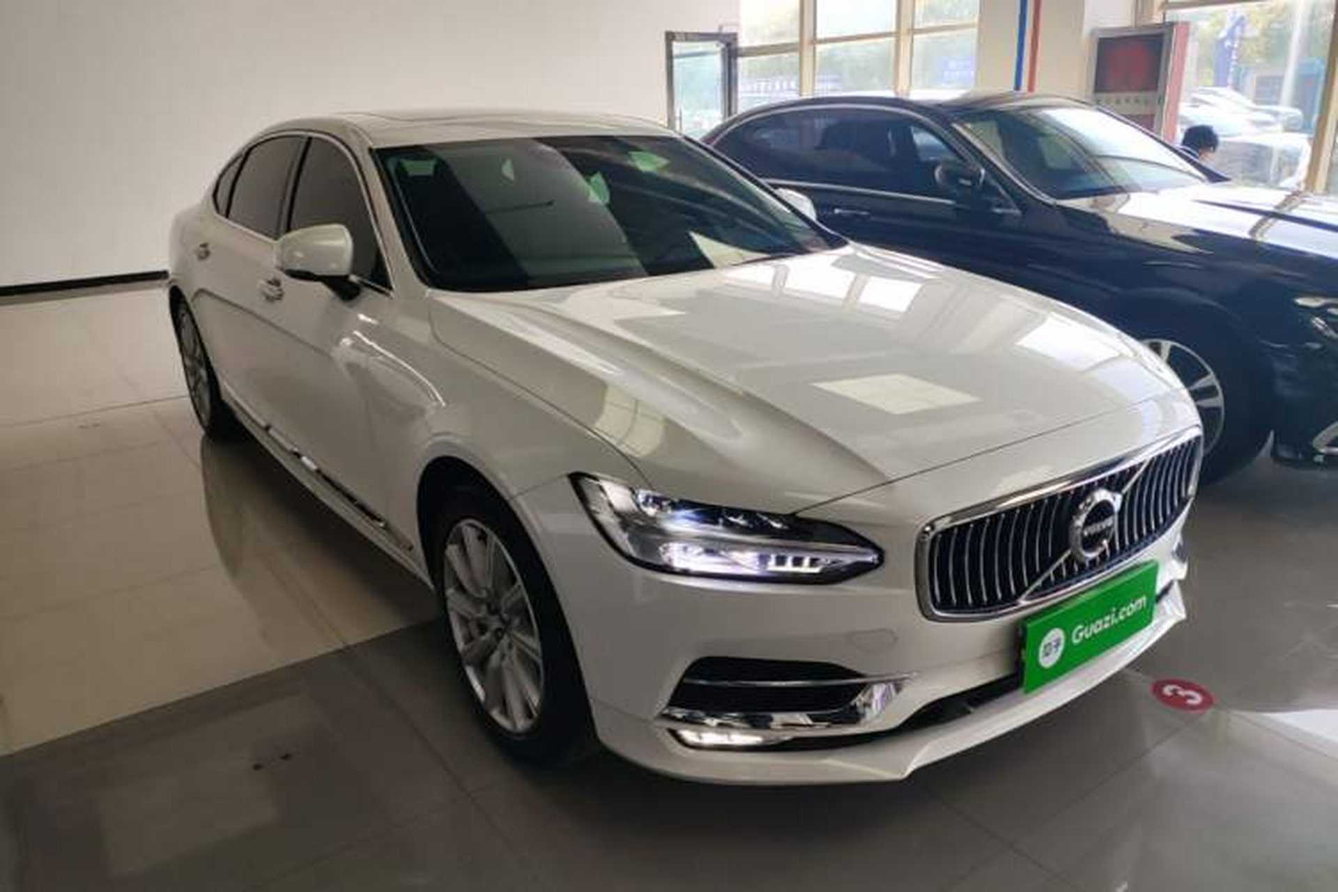 Used Volvo S90 2020 Facelifted T5 Zhiyi Luxury Edition Front Right 45 Deg