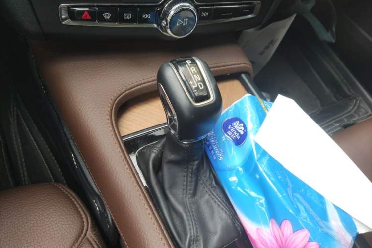Used Volvo S90 2020 Facelifted T5 Zhiyi Luxury Edition Gear Lever
