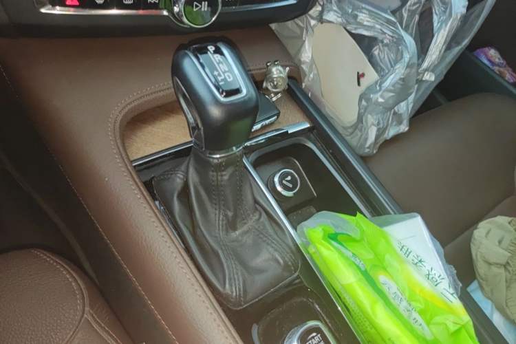 Used Volvo S90 2020 T5 Zhiyi Luxury Edition Gear Lever
