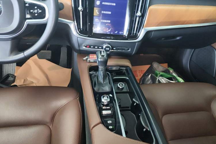 Used Volvo S90 2020 Facelifted T5 Zhiyi Luxury Edition Gear Lever