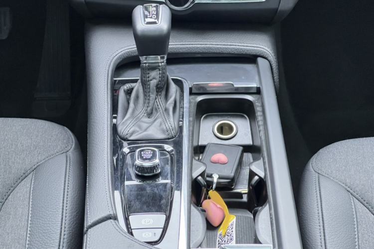 Used Volvo S90 2020 T4 SmartDrive Luxury Edition Gear Lever