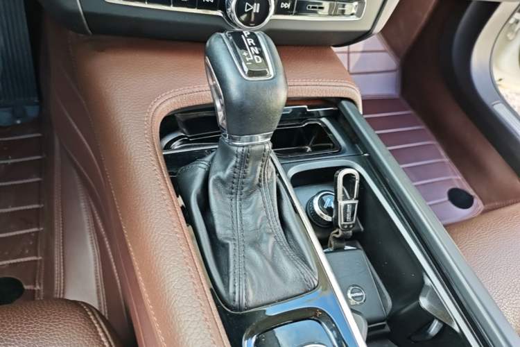 Used Volvo S90 2020 T5 Zhiyi Luxury Edition Gear Lever
