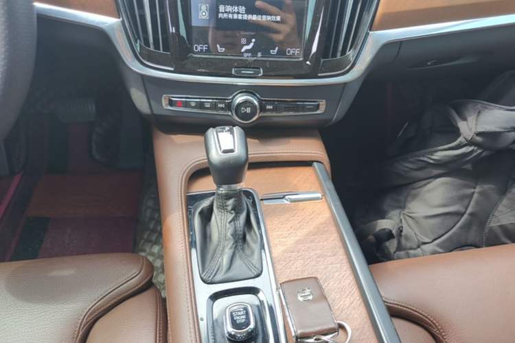 Used Volvo S90 2020 T5 Zhiyuan Luxury Edition Gear Lever