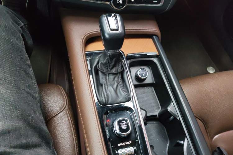 Used Volvo S90 2020 T5 Zhiyi Luxury Edition Gear Lever