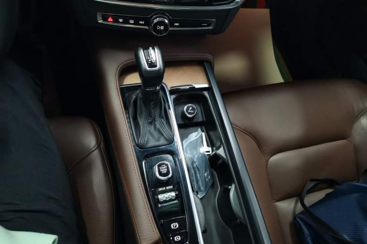 Used Volvo S90 2020 T5 Zhiyi Luxury Edition Gear Lever