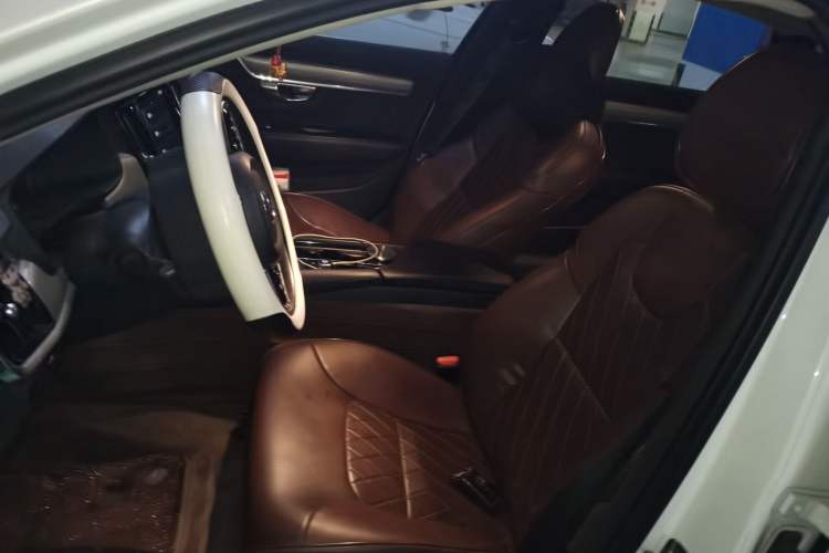 Used Volvo S90 2020 T4 SmartDrive Luxury Edition Left Front Seat