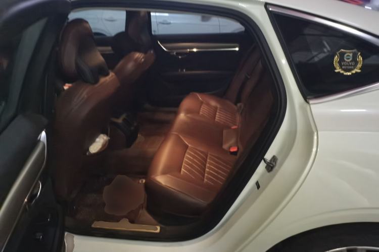 Used Volvo S90 2020 T4 SmartDrive Luxury Edition Left Rear Seat