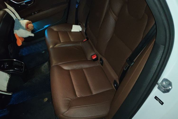 Used Volvo S90 2020 Facelift T5 Smart & Luxurious Edition Left Rear Seat