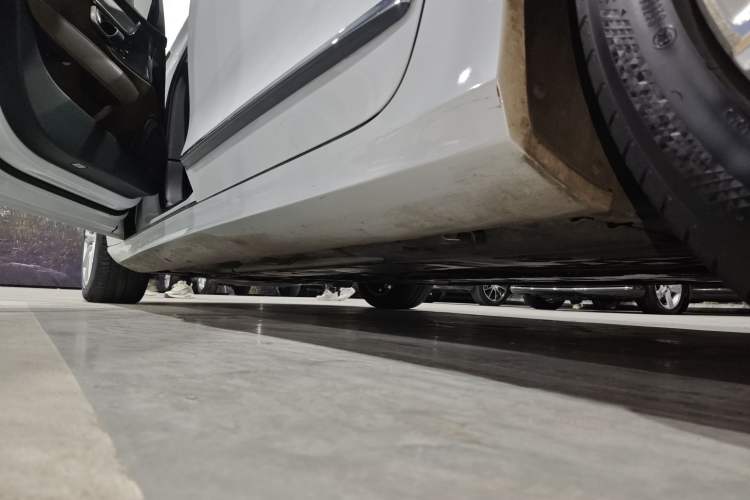 Used Volvo S90 2020 Facelift T5 Smart & Luxurious Edition Left Side Sill