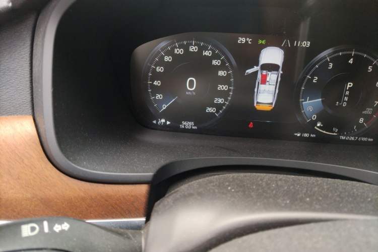 Used Volvo S90 2020 Facelifted T5 Zhiyi Luxury Edition Odometer Close Up