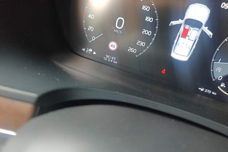 Used Volvo S90 2020 T5 Zhiyuan Luxury Edition Odometer Close Up