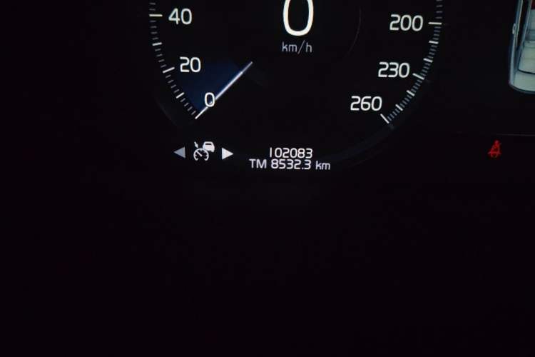 Used Volvo S90 2020 T5 Zhiyi Luxury Edition Odometer Close Up
