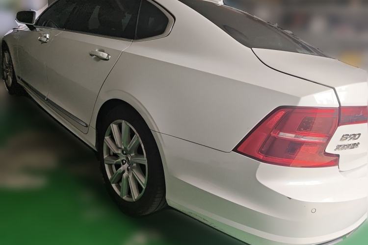 Used Volvo S90 2020 T5 Zhiyuan Luxury Edition Rear Left 45 Deg