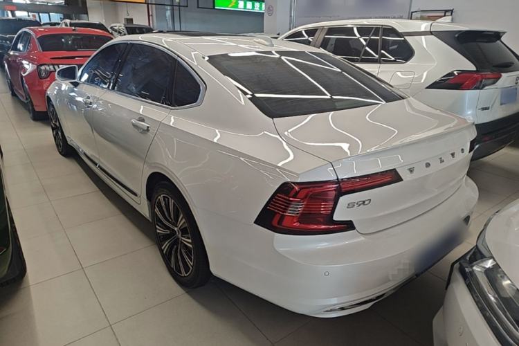 Used Volvo S90 2020 Facelifted T5 Zhiyi Luxury Edition Rear Left 45 Deg