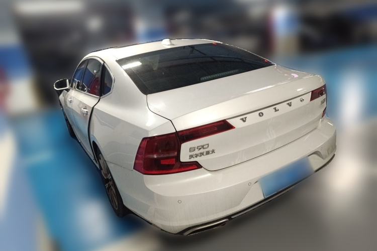 Used Volvo S90 2020 Facelifted T5 Zhiyi Luxury Edition Rear Left 45 Deg