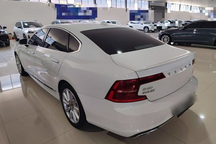 Used Volvo S90 2020 T5 Zhiyi Luxury Edition Rear Left 45 Deg