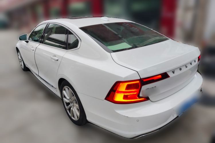 Used Volvo S90 2020 T5 Zhiyi Luxury Edition Rear Left 45 Deg