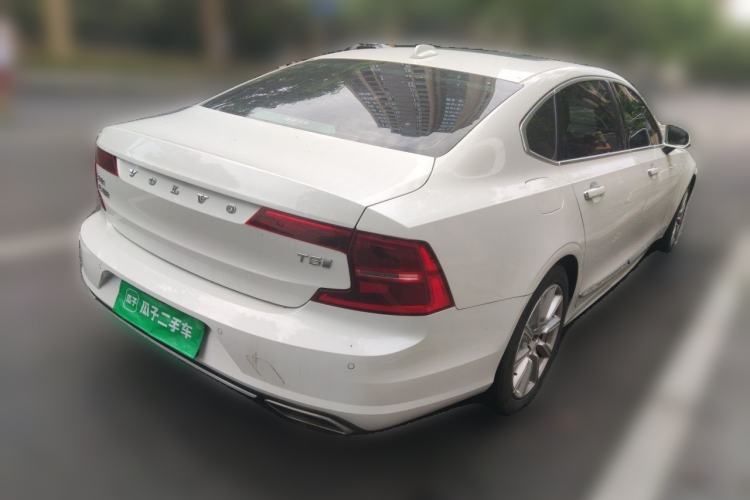 Used Volvo S90 2020 Facelifted T5 Zhiyi Luxury Edition Rear Right 45 Deg