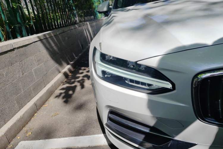Used Volvo S90 2020 T5 Zhiya Luxury Edition Right Front Headlight