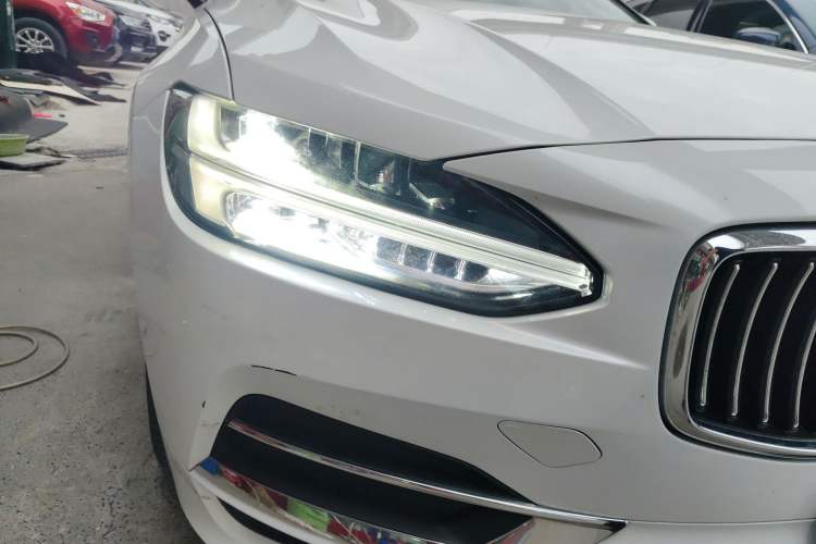 Used Volvo S90 2020 T5 Zhiyi Luxury Edition Right Front Headlight