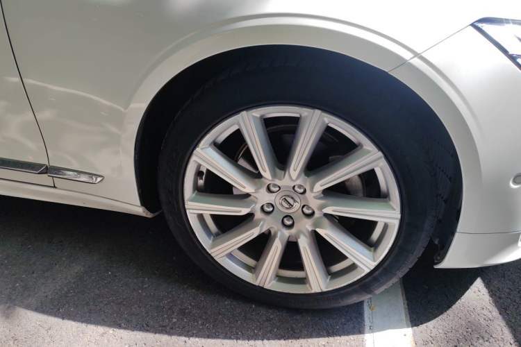 Used Volvo S90 2020 T5 Zhiya Luxury Edition Right Front Wheel Hub