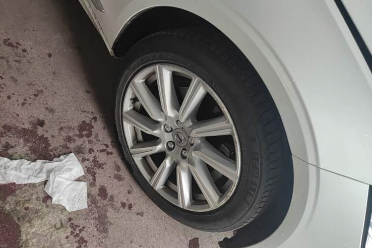 Used Volvo S90 2020 T5 Zhiyi Luxury Edition Right Front Wheel Hub