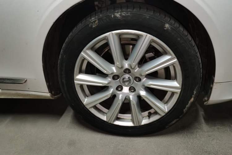 Used Volvo S90 2020 T5 Zhiyi Luxury Edition Right Front Wheel Hub