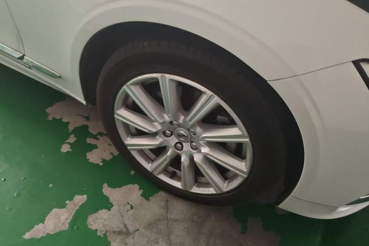 Used Volvo S90 2020 T5 Zhiyuan Luxury Edition Right Front Wheel Hub