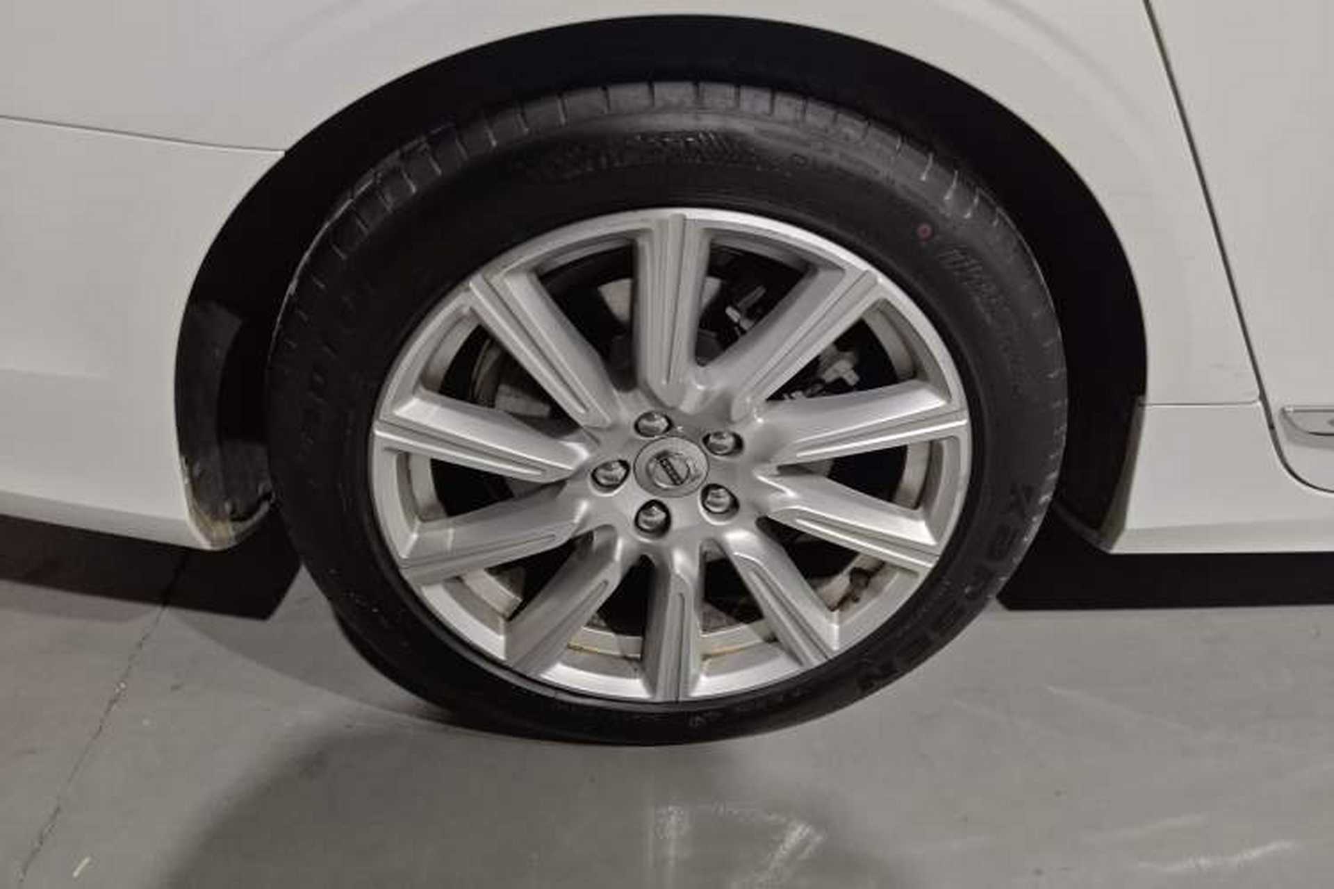 Used Volvo S90 2020 Facelift T5 Smart & Luxurious Edition Right Rear Wheel Hub