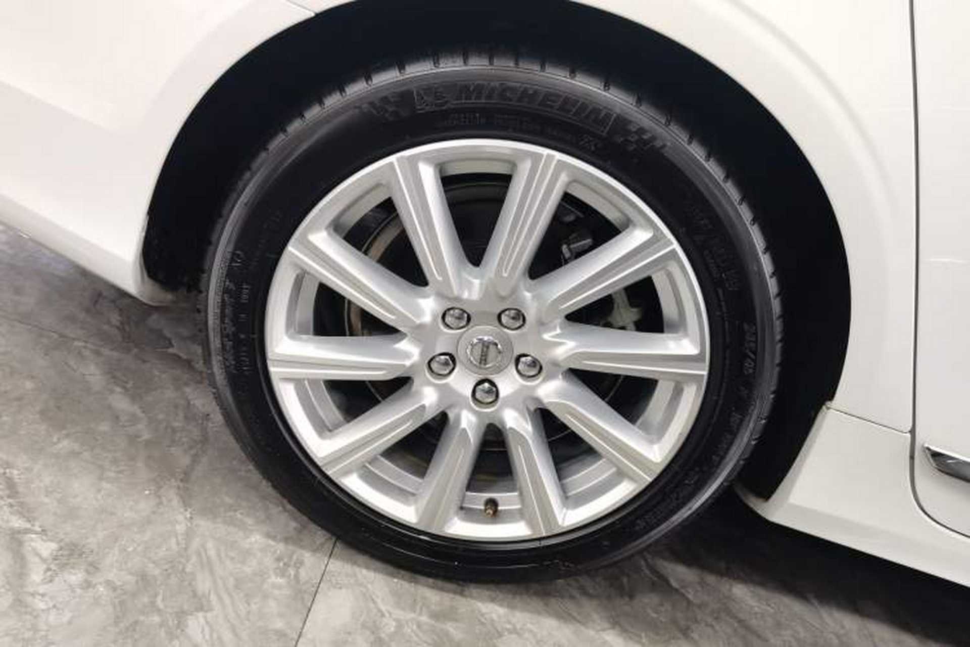 Used Volvo S90 2020 T5 Zhiyi Luxury Edition Right Rear Wheel Hub