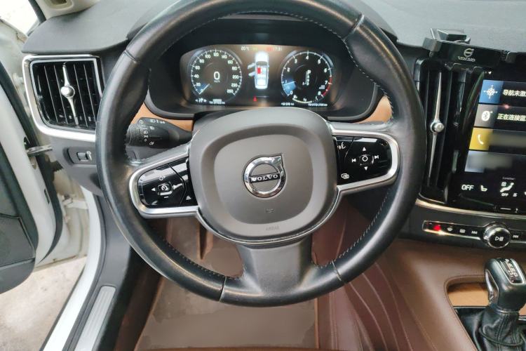 Used Volvo S90 2020 T5 Zhiyi Luxury Edition Steering Wheel