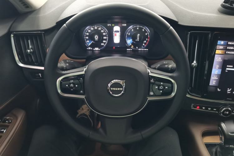 Used Volvo S90 2020 T5 Zhiyi Luxury Edition Steering Wheel