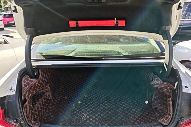 Used Volvo S90 2020 T5 Zhiyi Luxury Edition Trunk