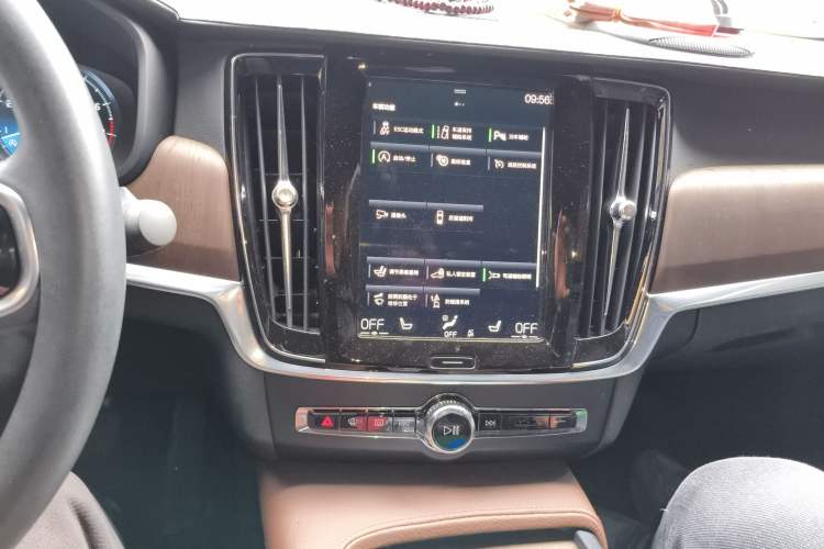 Used Volvo S90 2021 B5 Zhiyuan Luxury Edition Audio And AC Panel