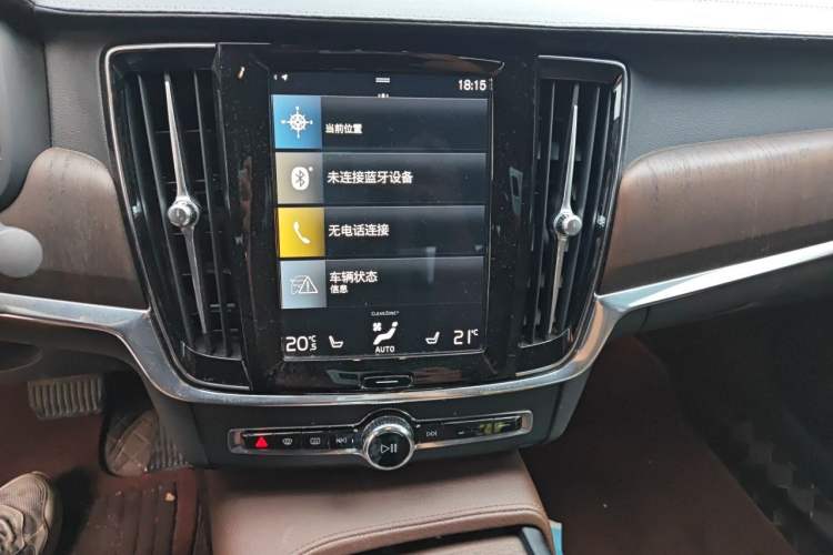 Used Volvo S90 2021 B5 Zhiyuan Luxury Edition Audio And AC Panel