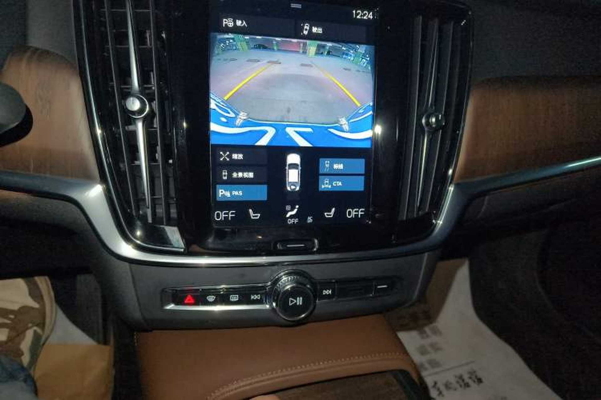 Used Volvo S90 2021 B5 Luxury Smart Edition Audio And AC Panel