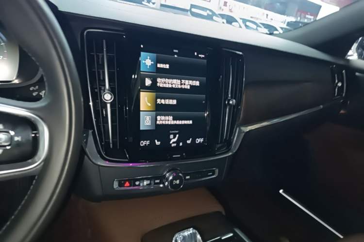Used Volvo S90 2021 B5 Zhiyuan Luxury Edition Audio And AC Panel
